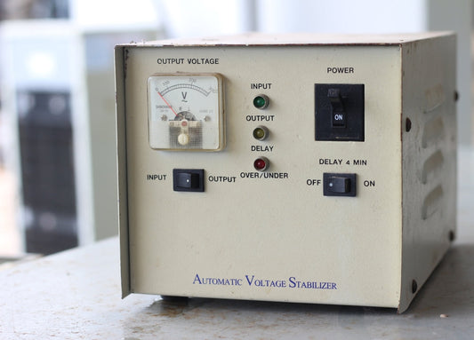 Voltage Stabilizers: Protecting Electronics from Power Fluctuations