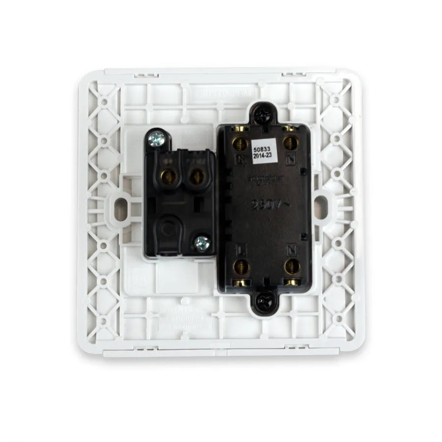 neo 10a international socket Price in Pakistan