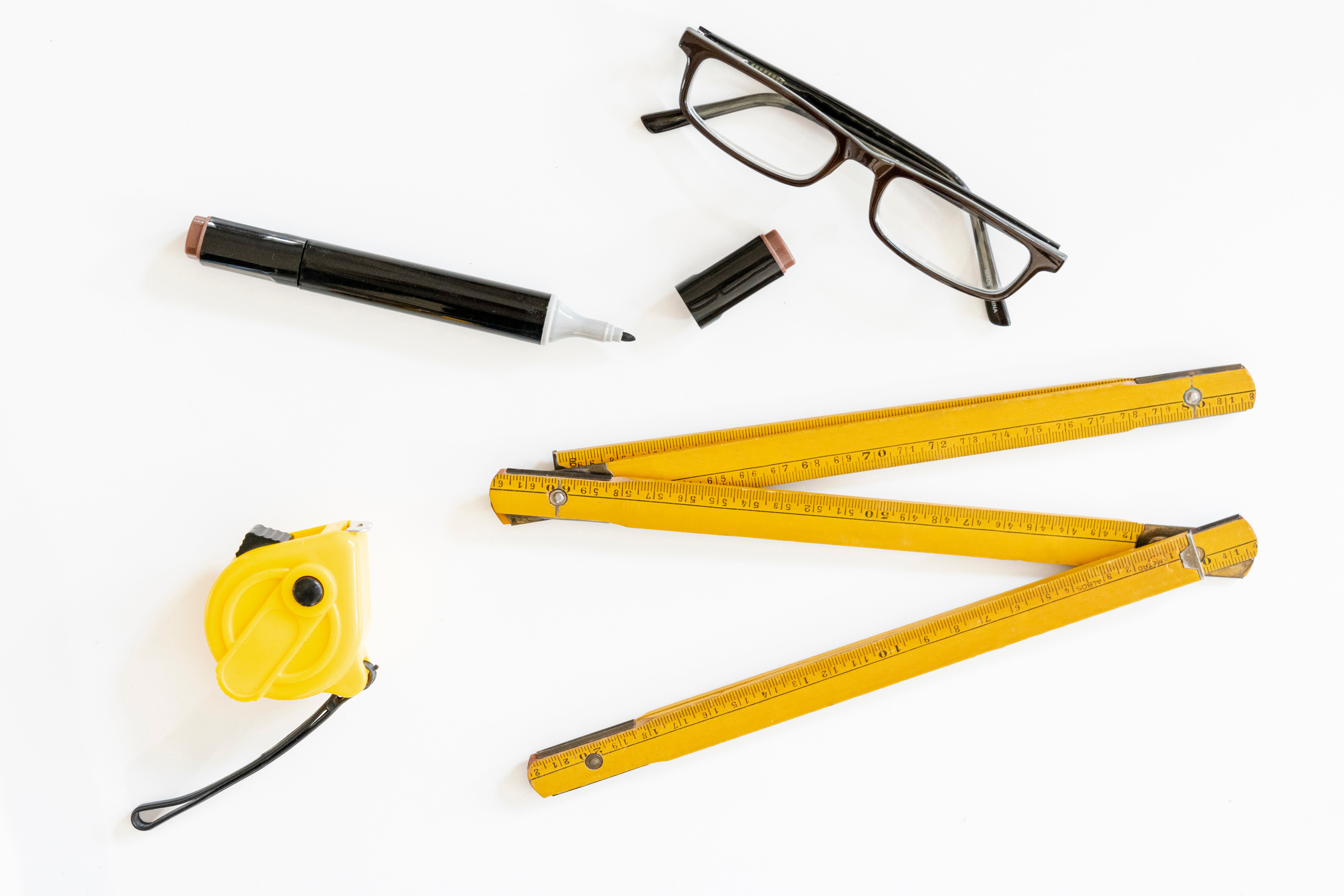 7 Essential Test & Measuring Tools Every Electrician Should Have