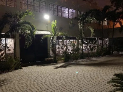 120W Solar Flood Light Price in Pakistan