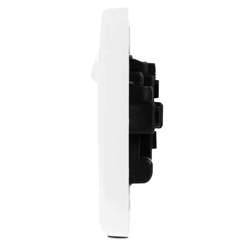 E-Series 13A 3 Pin Flat Switch Socket Secondary image