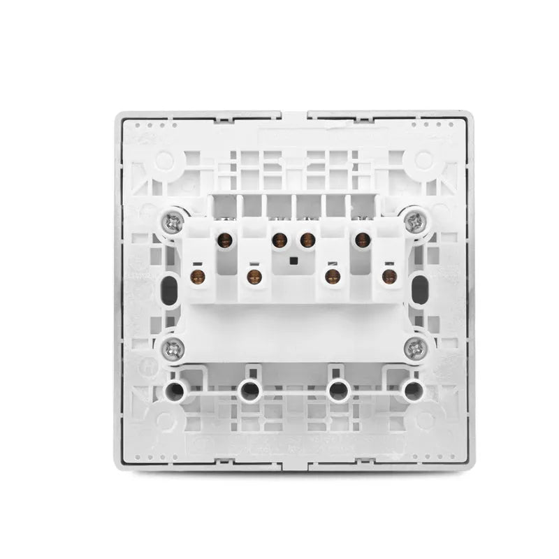 zencelo 3 pin socket Price in Pakistan
