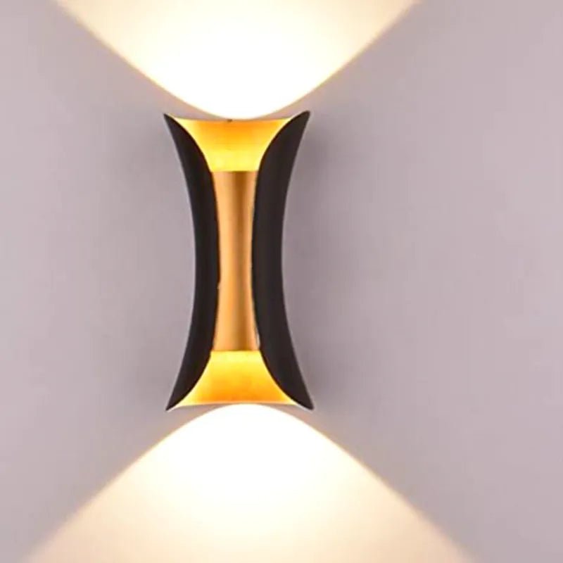 Golden Arc Light Secondary image