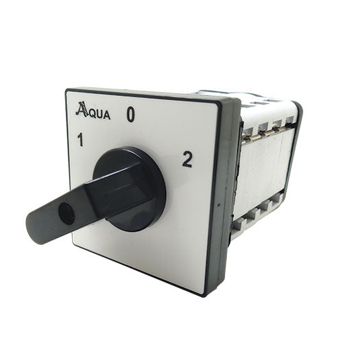 Aqua 4 Pole Change-Over Switch 32a Price in Pakistan