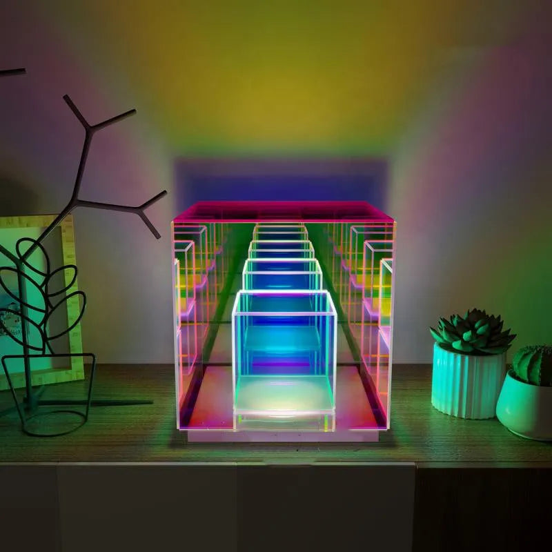 Cubic Infinity Lamp Secondary image