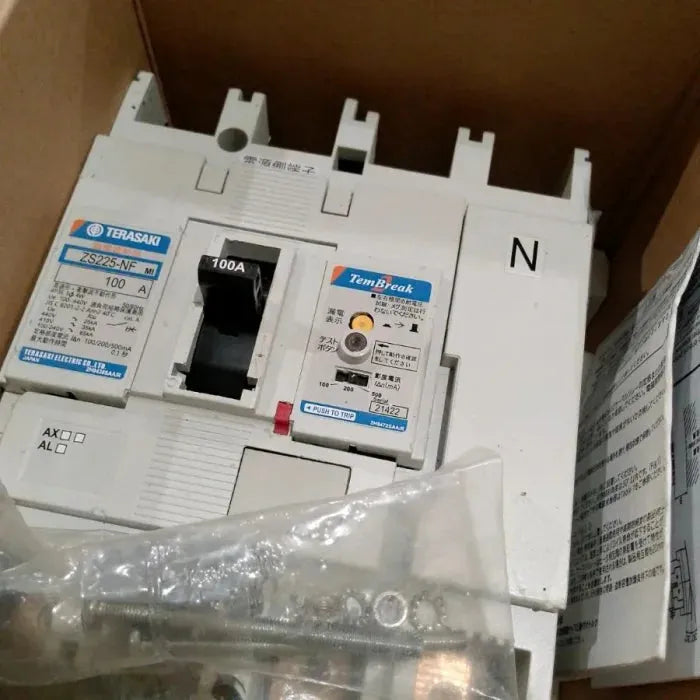 Terasaki ZS225-NF 4-Pole Earth Leakage Circuit Breaker Secondary image