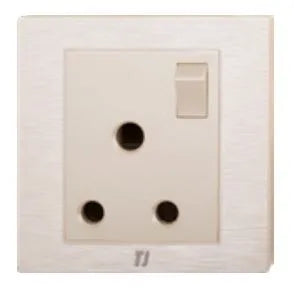TJ v7 Power Plug 16Amp Price in Pakistan Main image